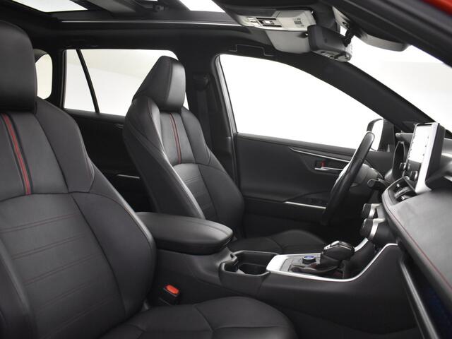 Toyota RAV4 2.5 Pl.Hyb. Bi-Tone+ | Panoramadak | JBL | Trekhaak | Full Optio