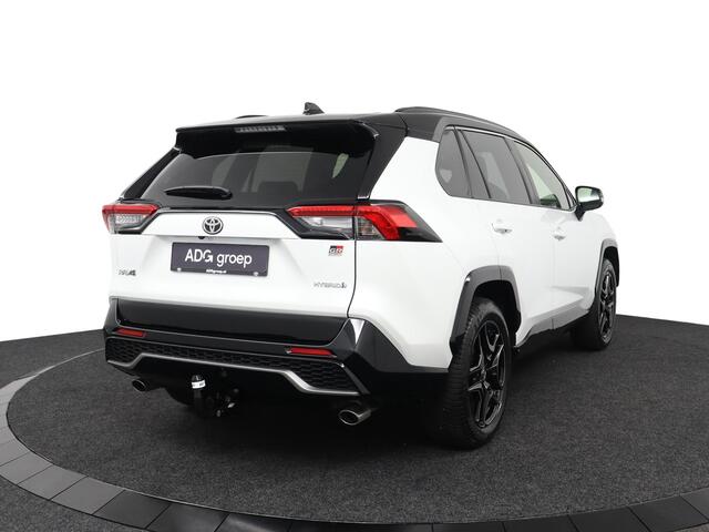 Toyota RAV4 2.5 Hybrid AWD GR SPORT | Appel Carplay/Android Auto | 360Camera | Trekhaak | Stoel/Stuurverwarming | Elektrische Voorstoelen | Elektrische achterklep |