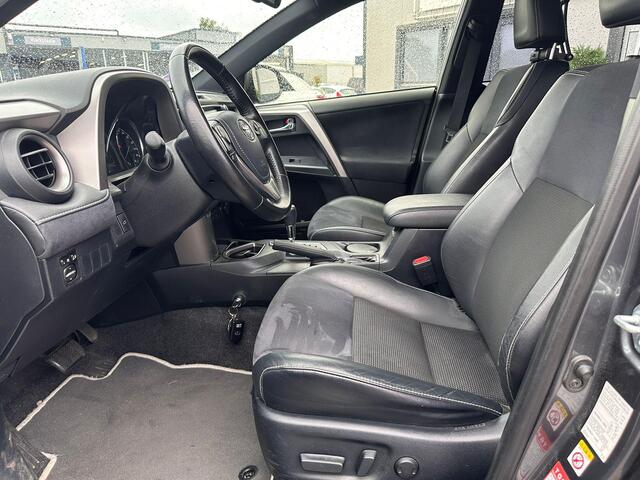 Toyota RAV4 2.5 Hybrid Style Toyota RAV4 2016 - met onderhoudsboekjes & Bear-Lock parkeersensor en achteruitrijcamera