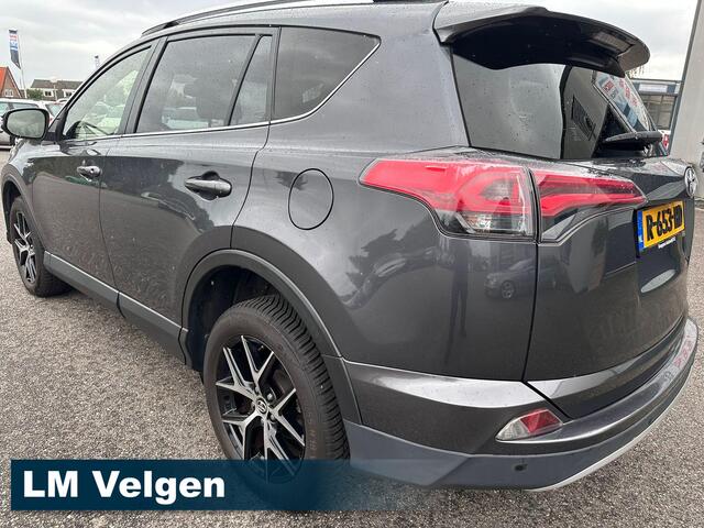 Toyota RAV4 2.5 Hybrid Style Toyota RAV4 2016 - met onderhoudsboekjes & Bear-Lock parkeersensor en achteruitrijcamera