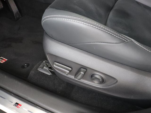 Toyota RAV4 2.5 Plug-in Hybrid AWD GR SPORT PLUS PACK Panoramadak | Treeplanken | All Season Banden |