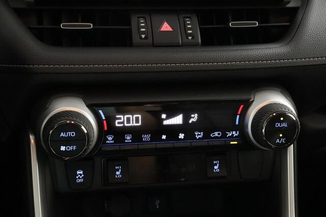 Toyota RAV4 2.5 Hybrid AWD Executive | Trekhaak | Leer | Apple Carplay/Android Auto | 360Camera | Stoelverwarming | JBL Audio |