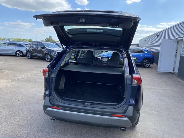 Toyota RAV4 2.5 Hybrid Dynamic Navigatie Apple CarPlay/Android Auto, parkeersensoren, achteruitrij camera, adaptieve cruise control,