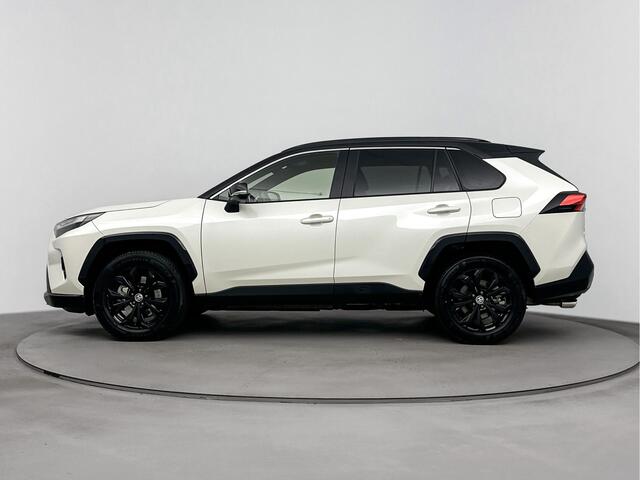 Toyota RAV4 2.5 Hybrid AWD Bi-Tone Limited | Navi | JBL | Stoelverwarming | Elektrische Achterklep | Parkeersensoren |