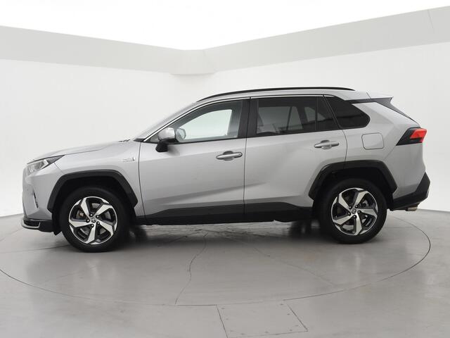 Toyota RAV4 2.5 PLUG-IN PHEV HYBRID AWD 4WD 306 PK + TREKHAAK | STOELVERW. | CAMERA | LED | APPLE CARPLAY | 18 INCH
