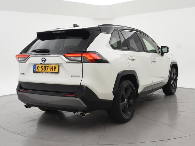 Toyota RAV4 2.5 218 PK HYBRID AUT. BI-TONE SELECTION + CARPLAY | ADAPTIVE CRUISE | CAMERA | STUUR/STOELVERW.