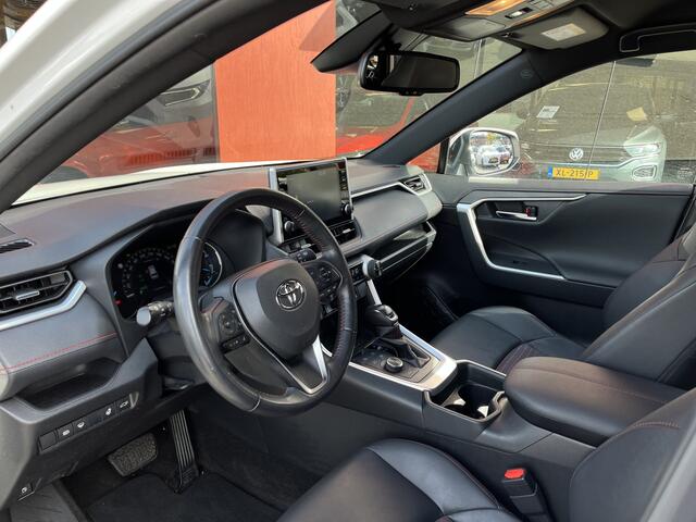 Toyota RAV4 2.5 Plug-in Hybrid AWD Style | Carplay | Stoel/Stuurverw. | Camera | Trekhaak | ACC