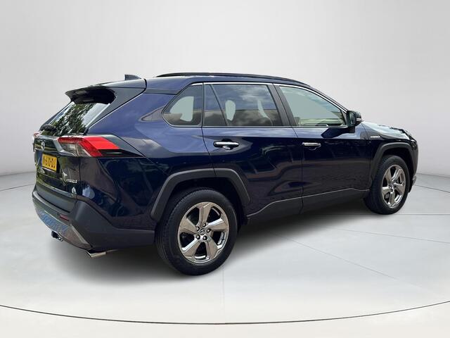 Toyota RAV4 2.5 Hybrid Executive | 06-10141018 Voor meer informatie