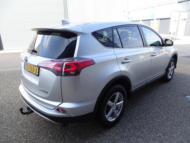Toyota RAV4 2.5 Hybrid AWD Executive Business Automaat, Navigatie, Multimedia, Airco/ECC, CruiseControl, Parkeersensoren, Trekhaak, Xenon, Leder Interieur