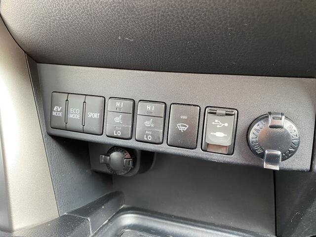 Toyota RAV4 2.5 Hybrid AWD Executive Navi Fullmap/Achteruitr.camera/Lederen bekl./Hoogteverstb. verwarmde stoelen met memory/Parkeersens. V+A/Keyless entry+startstop/Elektr. achterkl./Cruisecontr./DodehoekdetectieLed Dagrijverl.