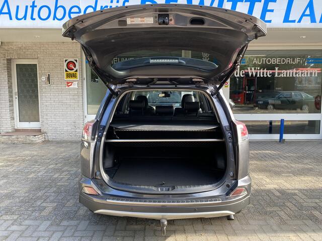Toyota RAV4 2.5 Hybrid AWD Executive Navi Fullmap/Achteruitr.camera/Lederen bekl./Hoogteverstb. verwarmde stoelen met memory/Parkeersens. V+A/Keyless entry+startstop/Elektr. achterkl./Cruisecontr./DodehoekdetectieLed Dagrijverl.