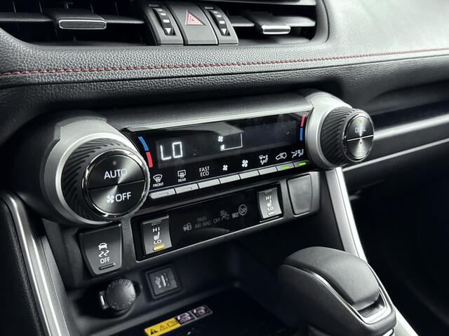 Toyota RAV4 2.5 Plug-in Hybrid AWD Limited Edition | Apple Carplay & Android Auto | Parkeercamera |