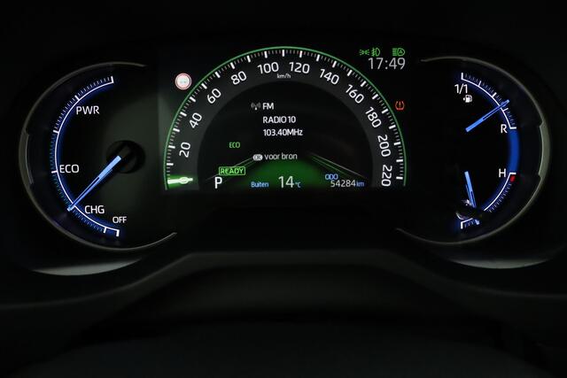 Toyota RAV4 2.5 Hybrid AWD Dynamic | Trekhaak | 1.650kg trekgewicht! | Electrische Achterklep | Adaptieve Cruise Control | Eerste Eigenaar! |