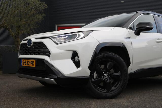 Toyota RAV4 2.5 Hybrid Bi-Tone