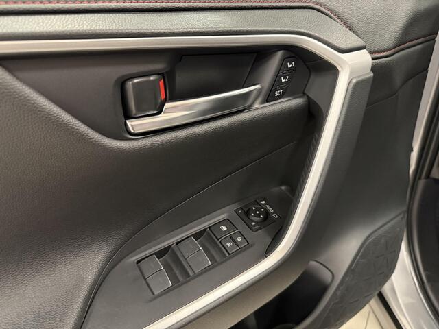 Toyota RAV4 2.5 Plug-in Hybrid AWD Bi-Tone Plus Nieuw! Direct uit voorraad leverbaar!