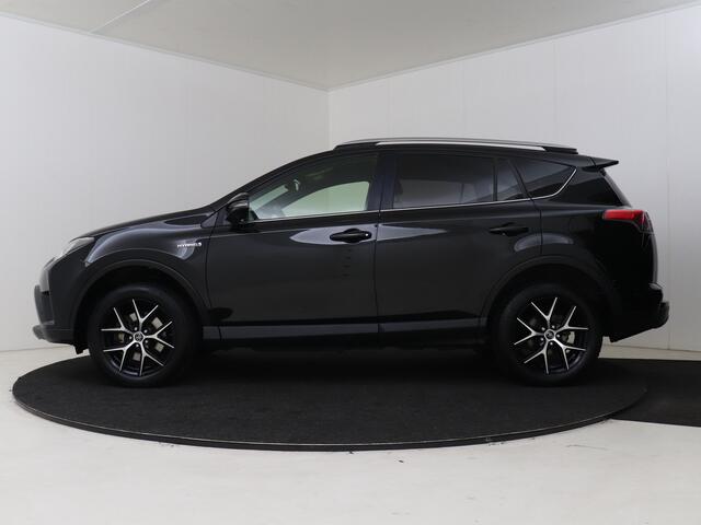 Toyota RAV4 2.5 Hybrid AWD Style | Afneembare trekhaak | Halflederen interieur | 1650 kg trekgewicht |