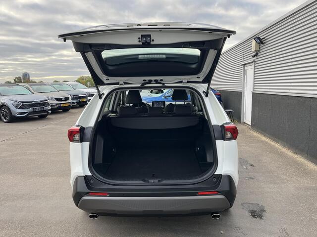 Toyota RAV4 2.5 Hybrid Active 1e eign. BTW-auto, Navigatie, LMV, Cliamte control, Nieuw geleverd, Goed onderhouden