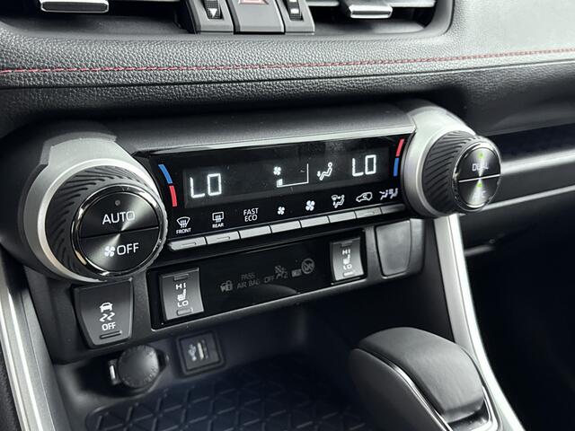 Toyota RAV4 2.5 Plug-in Hybrid AWD Dynamic | Apple Carplay & Android Auto | Parkeercamera | Auto bij LM Hoofddorp!