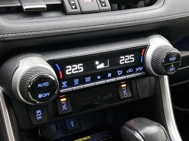 Toyota RAV4 2.5 Hybrid AWD Executive | Trekhaak | JBL | Bearlock | Memory Seat | Leder | Dealer Onderhouden |