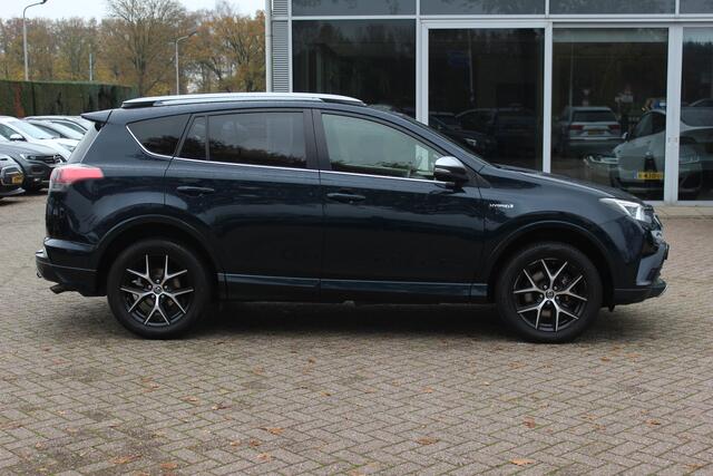 Toyota RAV4 2.5 Hybrid AWD Dynamic / Trekhaak / Camera / Leder / Keyless / 17'' / Stuur+Stoelverwarming / DAB / ACC