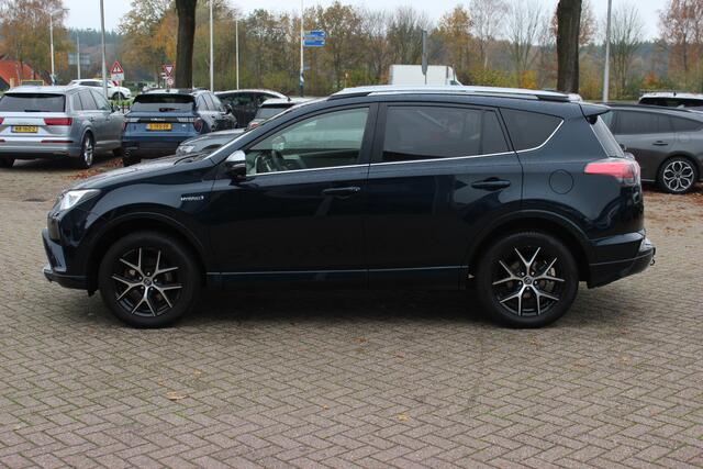 Toyota RAV4 2.5 Hybrid AWD Dynamic / Trekhaak / Camera / Leder / Keyless / 17'' / Stuur+Stoelverwarming / DAB / ACC