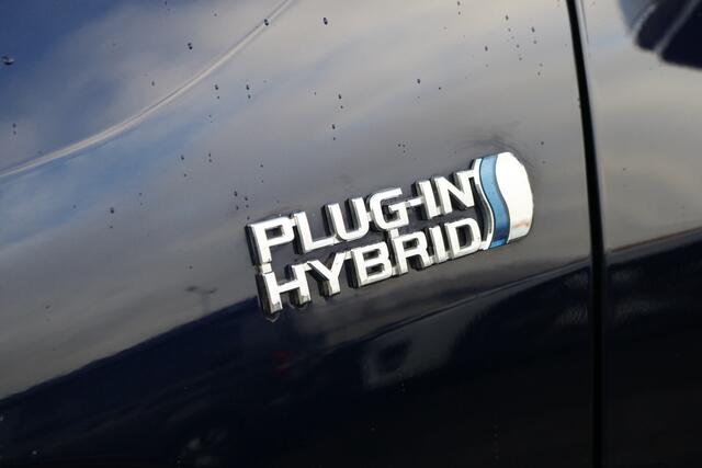 Toyota RAV4 2.5 Plug-in Hybrid AWD Bi-Tone Plus HUD JBL Elektrisch glazen panorama-dak