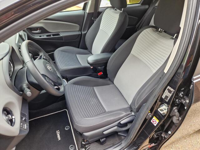 Toyota YARIS 1.5 Hybrid Dynamic Navigatie - Clima - Camera