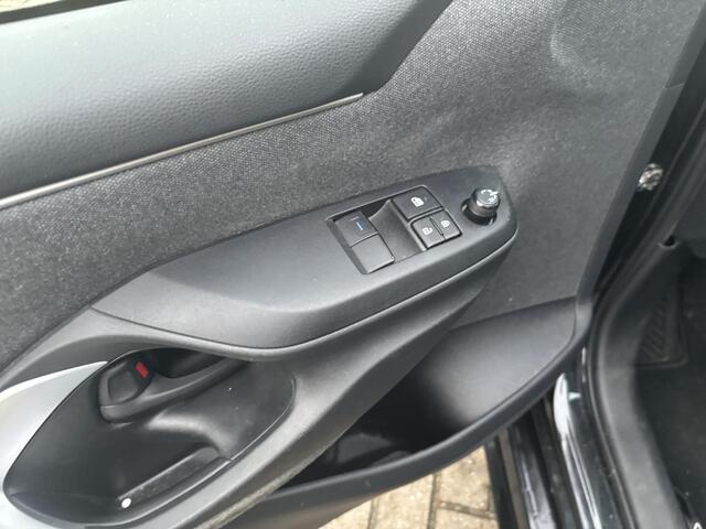 Toyota YARIS 1.5 Hybrid Active NL auto, dealeronderhouden, Carplay