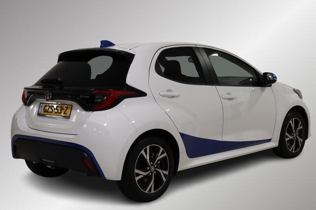 Toyota YARIS 1.5 Hybrid van Ekris Blue Line Edition, Stoelverwarming voorstoelen, Apple Carplay/Android Auto, Cruise & Climate control, Parkeercamera!