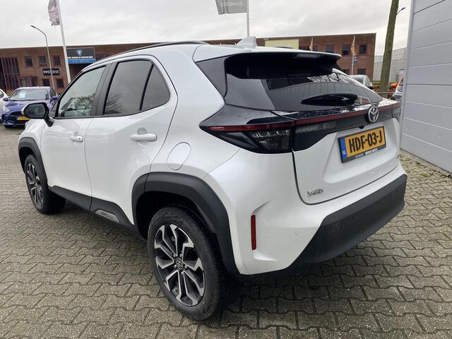 Toyota YARIS Cross 1.5 Hybrid 115 First Edition Comfort Pack & parelmoer lak