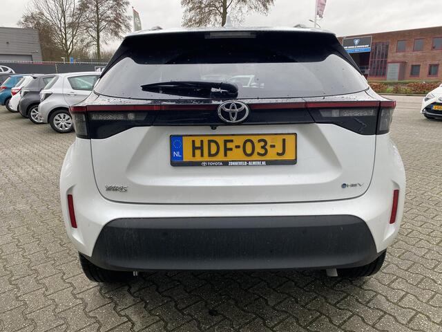 Toyota YARIS Cross 1.5 Hybrid 115 First Edition Comfort Pack & parelmoer lak