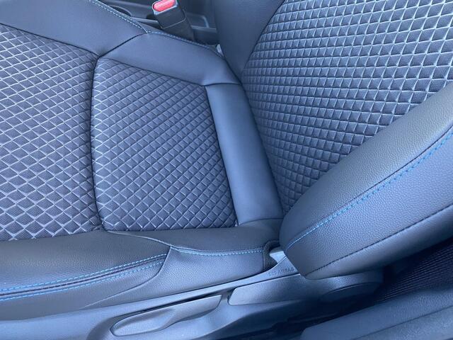 Toyota YARIS 1.5 Hybrid 130 Launch Edition