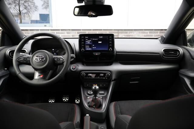 Toyota YARIS 1.6-l Turbo GR High Performance 261 PK - Carbon dak