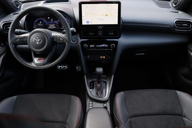 Toyota YARIS Cross 1.5 Hybrid 130 GR Sport , Nieuw, Voordeel!