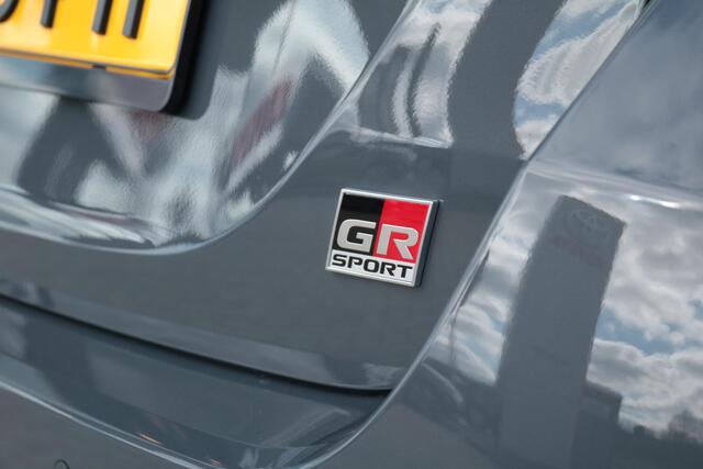 Toyota YARIS 1.5 Hybrid 130 GR Sport, Face lift, Pano-dak, JBL , BSM, Stuur- stoelverwarming