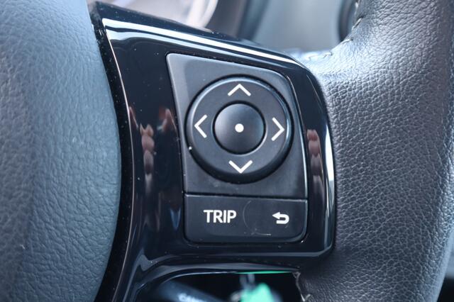 Toyota YARIS 1.5 Hybid Active Cruise/Navi/Camera/Slechts 23.911 km!