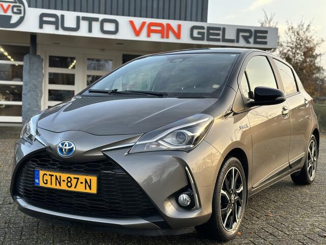 Toyota YARIS 1.5 Hyb. Bi-Tone Aut*5DR*Camera*LED*CLIMA*STOELVW*MF STUUR