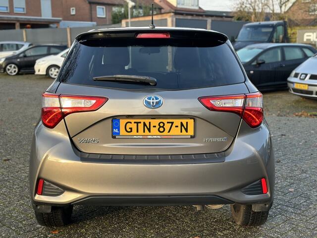 Toyota YARIS 1.5 Hyb. Bi-Tone Aut*5DR*Camera*LED*CLIMA*STOELVW*MF STUUR