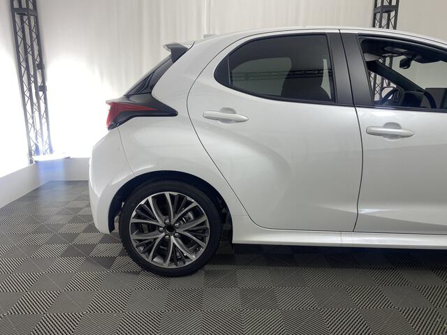 Toyota YARIS 1.5 Hybrid 130 Executive JBL Automaat | Clima | Cruise | Camera | Apple CarPlay | Stoel- en stuurverw. | LMV 17" |