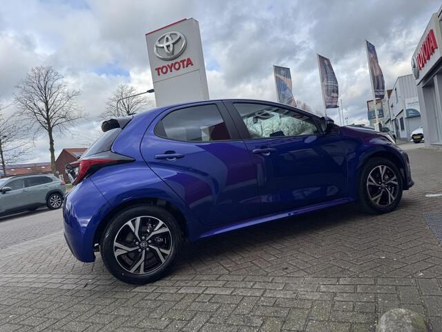 Toyota YARIS 1.5 Hybrid 115 Dynamic + Comfort Pack