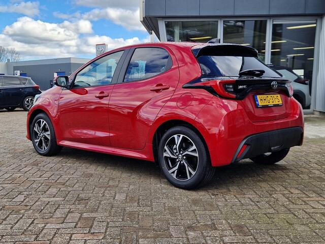 Toyota YARIS 1.5 Hybrid 115 First Edition stoel en stuurverwarming | parkeersensoren