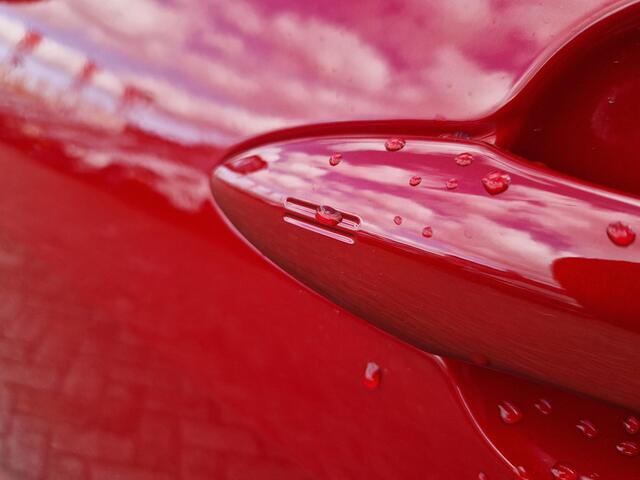 Toyota YARIS 1.5 Hybrid 115 First Edition stoel en stuurverwarming | parkeersensoren