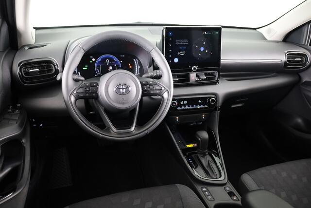 Toyota YARIS 1.5 Hybrid 115 First Edition + Comfort Pack *DEMO* | Stoel en stuurwiel verwarmd | 16 inch LM velgen | Dodehoek Ass. | Camera | Climate Control | Cruise Control Adaptief | Parkeersensoren |
