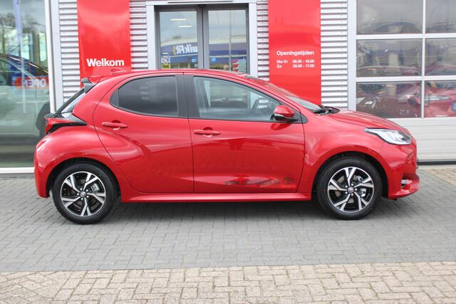 Toyota YARIS 1.5 Hybrid 115 First Edition