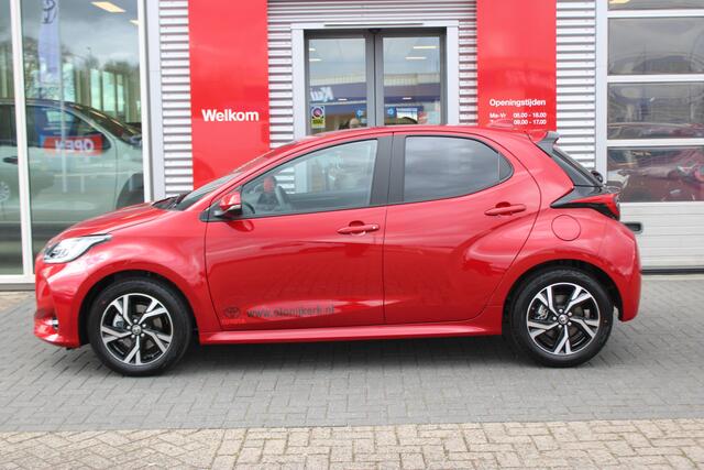 Toyota YARIS 1.5 Hybrid 115 First Edition
