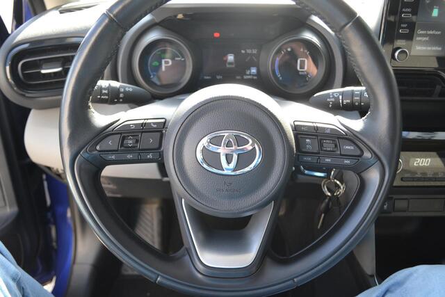 Toyota YARIS CROSS 1.5 HYBRID FIRST EDITION