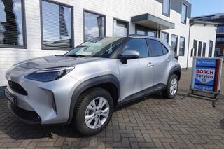 toyota-yaris-1.5-hybrid-115-first-e