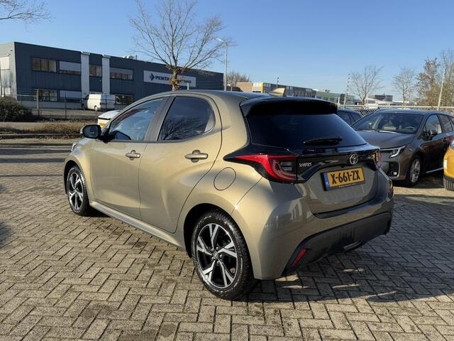 Toyota YARIS 1.5 VVT-i First Edition Cruise Control Adaptief / Airco / Navi via app / Camera