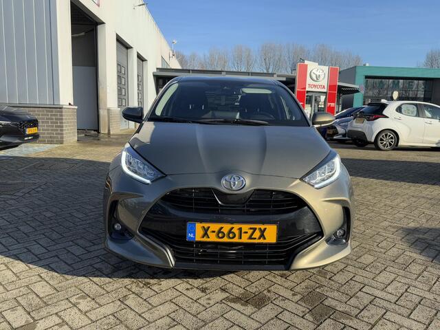 Toyota YARIS 1.5 VVT-i First Edition Cruise Control Adaptief / Airco / Navi via app / Camera