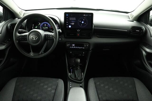 Toyota YARIS 1.5 Hybrid 115 First Edition | Apple Carplay/Android Auto | Parkeersensoren | Stoel/Stuurverwarming |